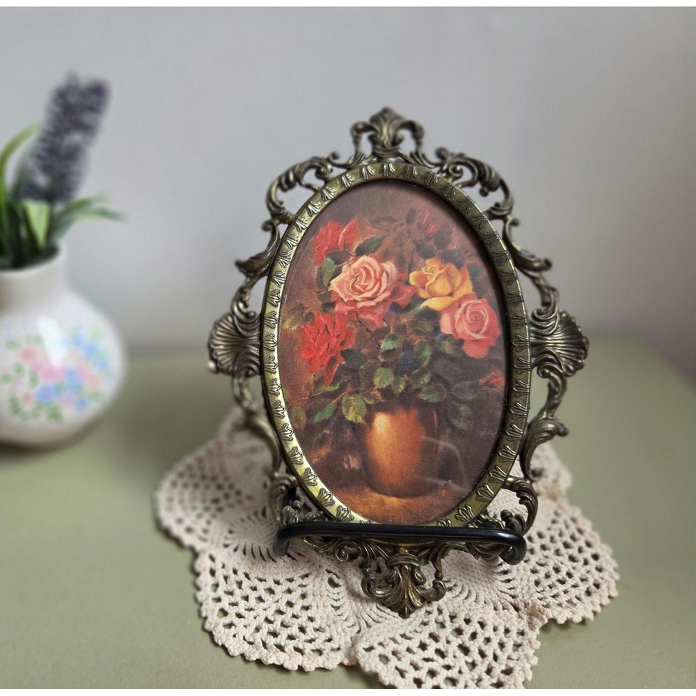 Vintage Italian Ornate Oval Frame Roses Made Italy Rococo Brass Tone